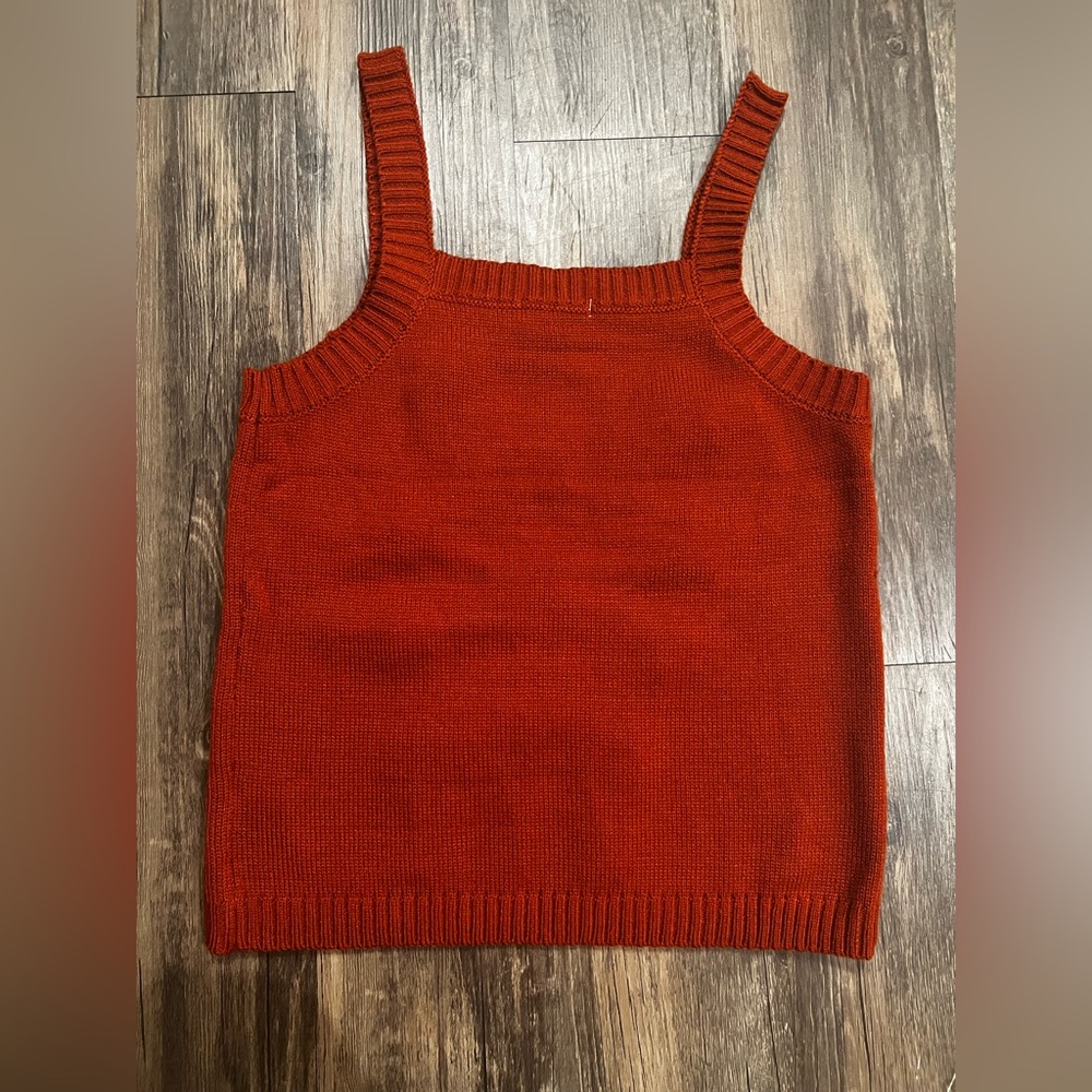 entro Rust Orange Knit Floral Appliqué Tank Top - Picture 2 of 4